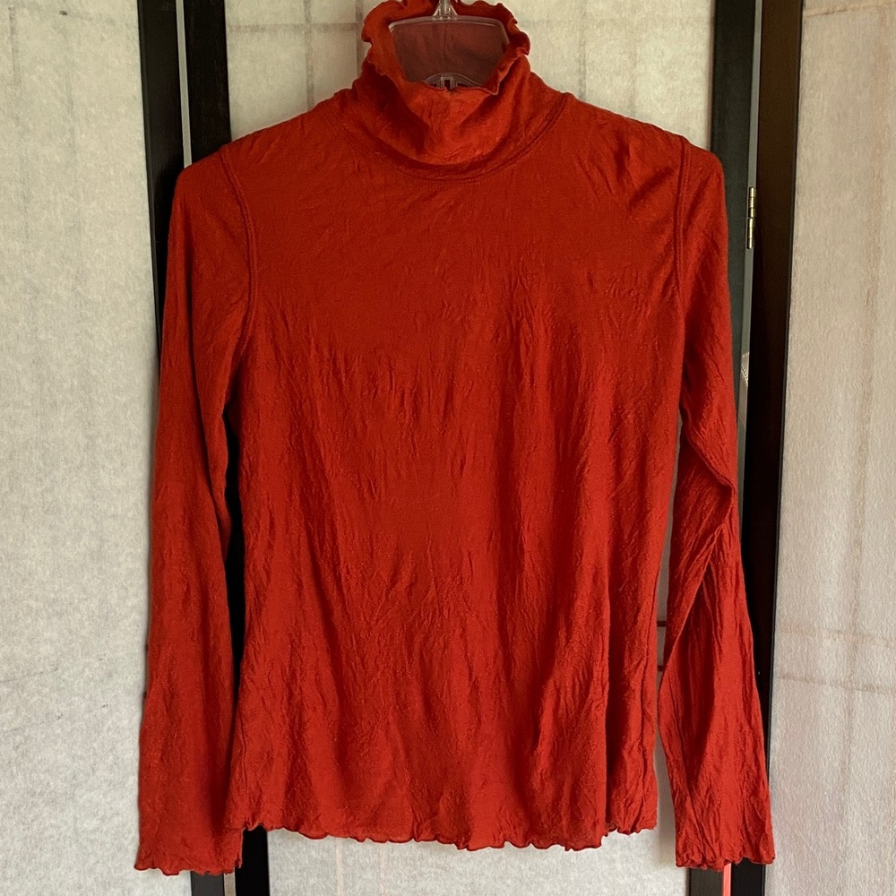 Sno Skins Women's Orange Turtleneck Top Size Medium